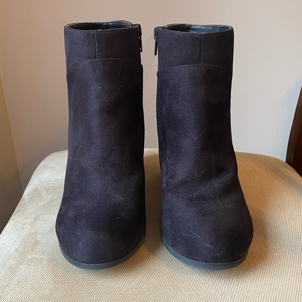 Chunky Heel Booties - Picture 2 of 5